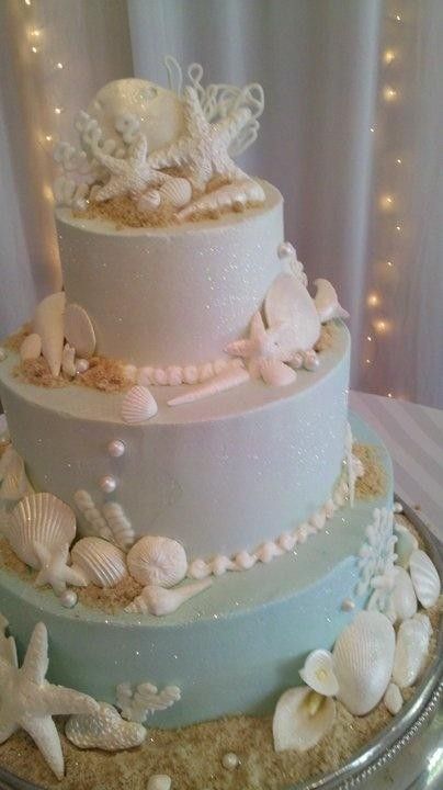 2014 beach wedding seashells and starfish cake, layered beach wedding cake. Beach Theme Wedding Cakes, Wedding Cake Tops, Sea Cakes, Altar Flowers, Beach Cakes, Beach Wedding Cake, Wedding Cake Table, Themed Wedding Cakes, Mermaid Parties