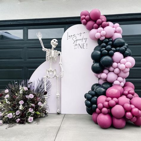 Pink And Black Halloween Balloon Garland, Halloween Birthday Party Balloon Arch, Spooky One Balloon Garland, Spooky One Balloon Arch, Spooky One First Birthday Backdrop, Spooky One Decorations, Halloween Birthday Balloon Arch, Witch Balloon Garland, Halloween Arch Backdrop