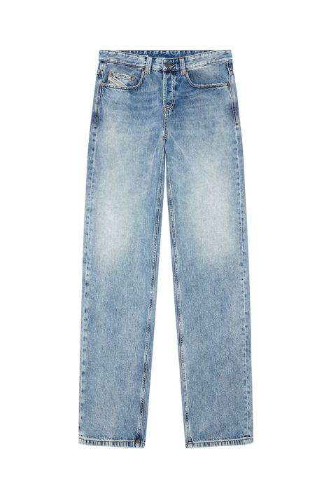 Men's Oversized Straight Jeans | Light blue | Diesel 2001 D-Macro Light Denim Jeans, Jean Straight, Diesel Men, Diesel Jeans, Relaxed Jeans, Mens Straight Jeans, Loose Jeans, Light Blue Jeans, Relaxed Fit Jeans