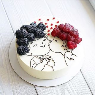 Sweet kiss cake!❤ @cookingcake.msk Tag your friend with who you would eat it! - Learn delicious cakes with @bakelikechef Decoration Patisserie, Berry Dessert, Perfect Cake, Naha, Pretty Cakes, Creative Cakes, Fruit Cake, Cute Cakes, Cake Inspiration