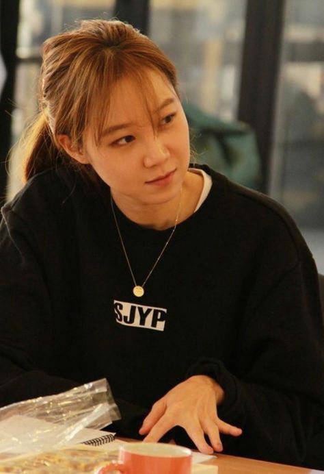 Gong Hyo-Jin Gong Hyo Jin, Korean Actresses, Hair Day, Drama, Actresses, Red, Hair, Quick Saves