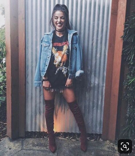 Brown over the knee boots black oversized tshirt dress band tshirt jean jacket Band Tshirt Outfit, Oversized Jean Jacket Outfit, Outfits For Going Out, Party Outfit College, Tshirt Dress Outfit, Oversize Tshirt Outfits, Bota Over The Knee, Bota Over, Southern Outfits