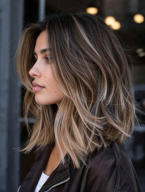 45 Stunning Medium Length Brunette Balayage Ideas to Elevate Your Look Hair With Streaks Blonde, Shoulder Length Hair With Bangs Balayage, Mid Length Hair Fine Straight, High Contrast Balayage Brunettes, Balyage Blonde Mid Length Brunette, Medium Contrast Hair, Short Bayalage Brunette, Shoulder Length Hair Square Face, Caramel Balayage Medium Length