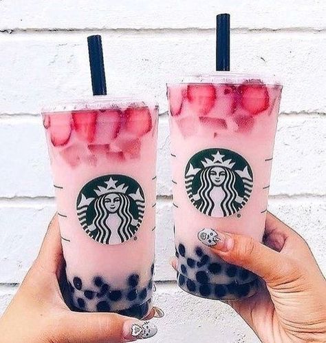 📸: @pinterest . . #boba #bobalife #foodbeast #eeeeeats #gongcha #forkyeah #buzzfeast #foodnetwork #starbucks #tapioca #tryitordiet #yelpoc #bubbletea Starbucks Drinks, Strawberries, Tea, Drinks