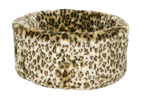 Danish Design Cosy Cat Bed, Medium, 50 cm, Leopard ** undefined #CatBeds and Blankets Leopard Bedding, Dog Bike Basket, Fleece Dog Bed, Basket Dog Bed, Wayfair Uk, Kitten Beds, Cosy Bed, Dogs Stuff, Dog Basket