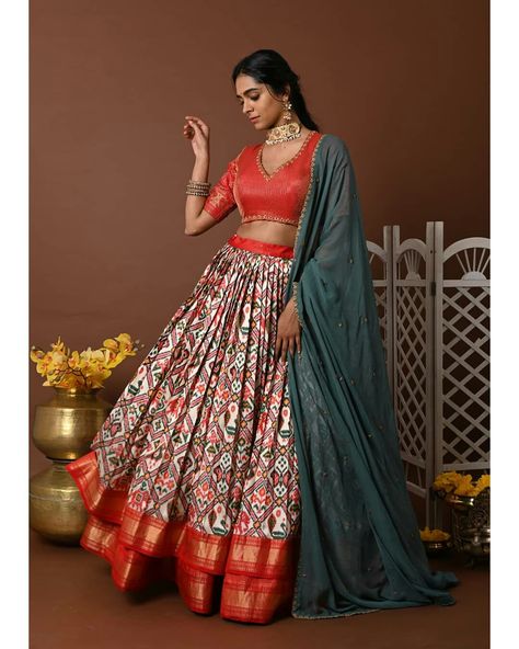 Patola Lehenga Blouse Design, Patola Lehanga, Patola Lehenga, Ikat Lehenga, Kalamkari Lehenga, घाघरा चोली, Blouse Tops Designs, Lehenga Saree Design, Simple Lehenga