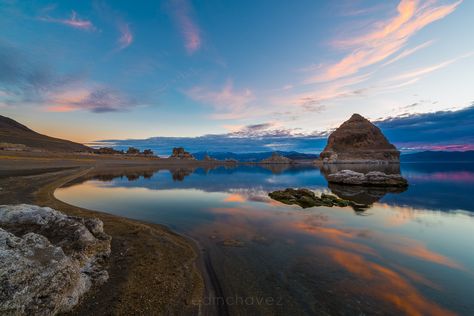 Pyramid Lake Nevada, Massive Mirror, Mirror On The Floor, Giant Mirror, Desert Places, Picture Prompts, Reno Nevada, Heart Beat, North East