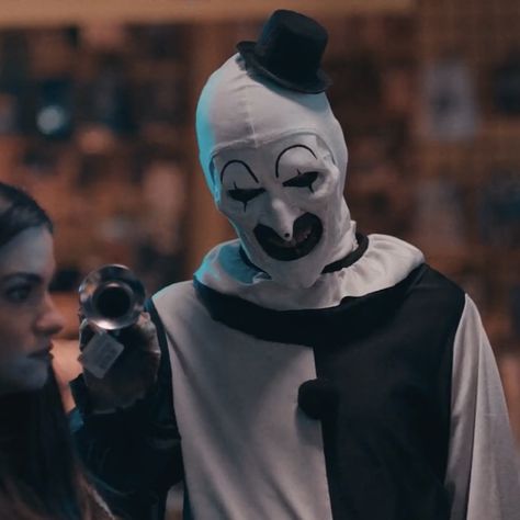 Terrifier Fanart, Terrifier Wallpaper, Terrifier 3, Clown Wallpaper, Clown Outfit, Clown Drawing, Clown Movie, Art The Clown, Clown Clothes