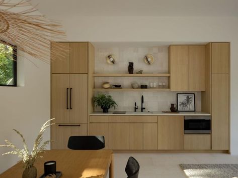 Neutral Contemporary Kitchenette With Open and Concealed Storage Office Kitchenette, Kitchenette Ideas, Kitchenette Design, Midcentury Home, Spanish Style Home, San Diego Houses, California Design, Contemporary Living Room, Corner Designs