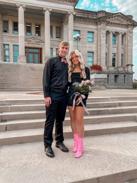 Pink And Black Homecoming Couple, Pink Homecoming Couple, Hoco Couple Outfits, Homecoming Couples, Homecoming Couple, Hoco Outfits, Formal Pics, Homecoming Pics, Hoco 2023