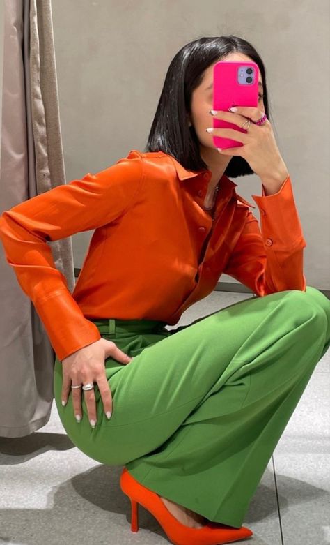 Orange Combo Outfit, Colourful Corporate Fashion, Bright Colors Outfit Ideas, Colorful Corporate Outfit, Orange Green Outfit, Creative Professional Outfit, Bright Outfits Aesthetic, Contrast Outfit, Preppy Chic Outfits