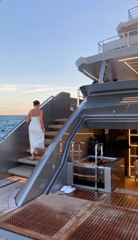 Yacht Aesthetic, Jet Privé, Foto Glamour, Drømme Liv, Private Yacht, Yacht Life, Luxury Lifestyle Dreams, Luxe Life, Yacht Design