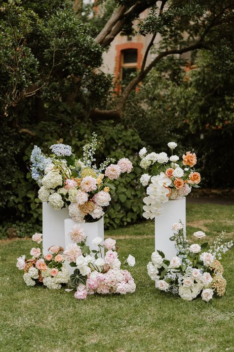 Ceremony Arches, Wedding Alters, Floral Arch Wedding, Pastel Wedding Flowers, Event Stylist, Arch Flowers, Wedding Altars, Wedding Ceremony Backdrop, Church Flowers