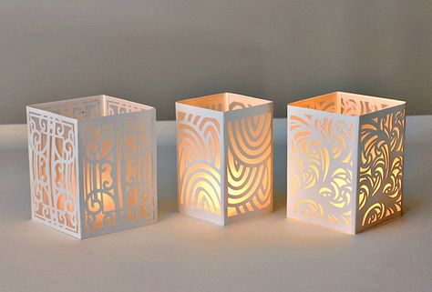 Tea light lanterns made with Cricut Explore, by Gaila's Paper Crafts.  #cricutmade Paper Night Light, Paper Lanterns Cricut, Tea Light Lanterns Diy, Cricut Paper Lantern, Cricut Lamp, Paper Lantern Pattern, Lantern Paper Craft, Cricut Lantern, Tea Light Crafts