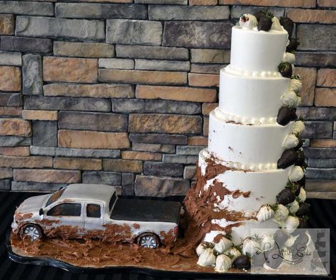 Buttercream Iced Wedding Cakes - A16 Mudding Wedding Cakes, Funny Grooms Cake, Western Wedding Cakes, Country Western Wedding, Western Themed Wedding, Country Wedding Cakes, Country Theme Wedding, Camo Wedding, Buttercream Wedding Cake