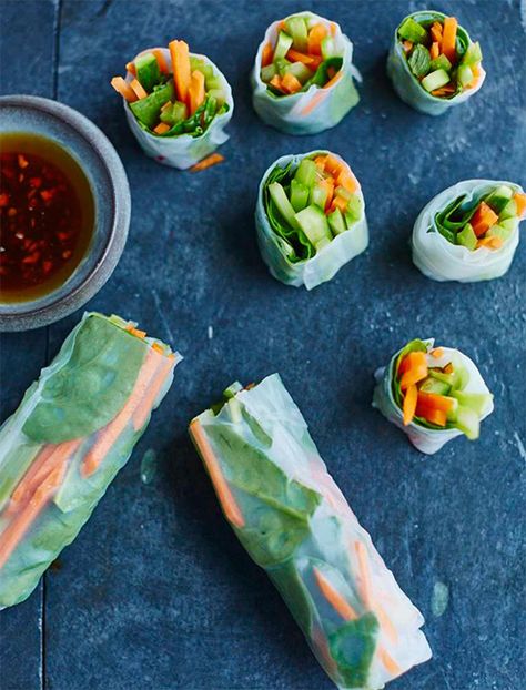 Raw Spring Rolls, Raw Vegan Not Gross, Raw Till 4, Laura Miller, Spring Rolls Recipe, Raw Vegan Diet, Spring Roll Recipe, Healthy Vegan Snacks, Raw Diet