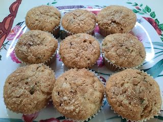 Passion Kneaded: Zucchini Snickerdoodle Muffins - #MuffinMonday Blueberry Zucchini Muffins, Zucchini Bread Muffins, Zucchini Muffin, Snickerdoodle Bread, Snickerdoodle Muffins, Pecan Muffins, Glazed Pecans, It's Been So Long, Zucchini Muffins