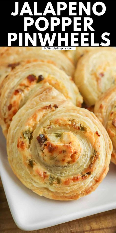 These Jalapeño Popper Pinwheels are simply made with buttery puff pastry, jalapeno pepper, bacon, cream cheese, cheddar cheese and green onions . They are loaded with the perfect blend of flavor for a great appetizer for any party or game day snack. Jalapeno Popper Pinwheels, Jalapeno Appetizer, Fall Apps, Cream Cheese Puffs, Puff Pastry Recipes Savory, Puff Pastry Pinwheels, Cream Cheese Puff Pastry, Pepper Bacon, Cream Cheese Pinwheels