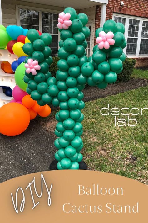 How To Make Cactus Balloon Sculpture, Diy Cactus Balloon Sculpture, Three Esta Balloon Arch, Fiesta Party Balloons, Balloon Cactus Diy, Cactus Balloon Garland, Fiesta Theme Party Balloons, Fiesta Theme Balloon Arch, Cactus Balloon Diy