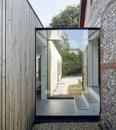 Gallery of Hurdle House / Adam Knibb Architects / Remodeling House / Rectangular Vertical Window / glass conector / glass material / conection new and old construction / wall window / Fasad Design, Detail Arsitektur, Glass Extension, Casa Country, Modern Extension, Timber Cladding, Barn Conversion, Hus Inspiration, Design Exterior