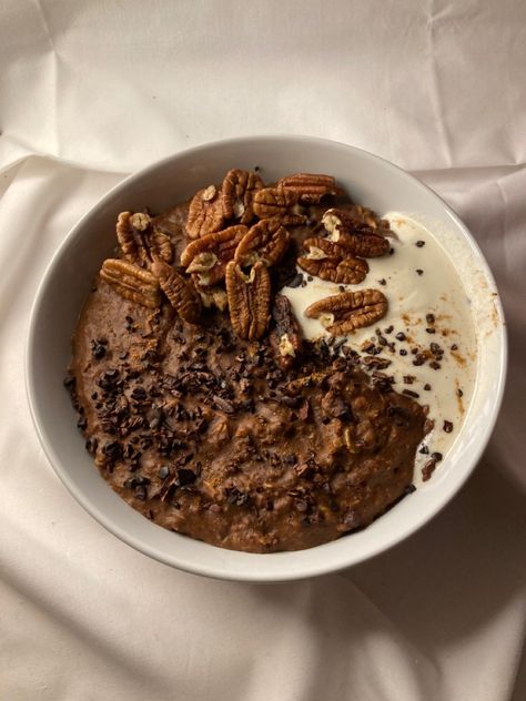 Pecan Oatmeal, Yogurt Banana, Chocolate Pumpkin, Pumpkin Banana, Oatmeal Recipe, Pumpkin Oatmeal, Healthy Food Dishes, Flax Seeds, Food Pics