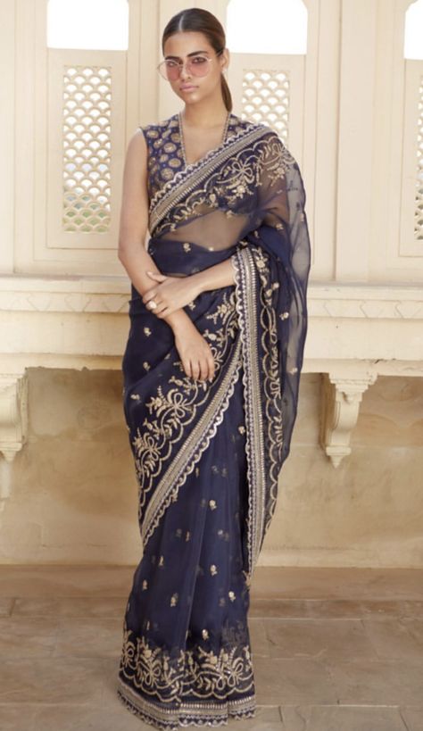 Sabyasachi Sarees Price, Casual Pakistani Outfits Simple, Saree Simple, Sabyasachi Wedding, Sabyasachi Lehenga Bridal, Sabyasachi Saree, Sarees For Wedding, Sabyasachi Bridal, Sabyasachi Mukherjee