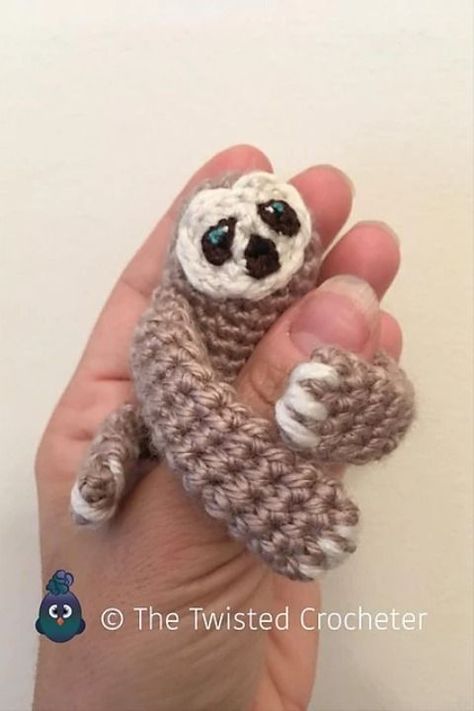 Crochet Finger Sloth, Sloth Pattern, Crochet Sloth, Black Eyebrows, Baby Finger, Fair Isles, Pola Amigurumi, Crochet Humor, Toys Crochet