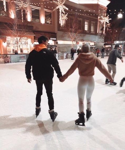 Christmas Couple Pictures, Dream Dates, Vsco Pictures, Cute Date Ideas, Aesthetic Vsco, Dream Date, Fotos Goals, Goals Pictures, Boyfriend Goals