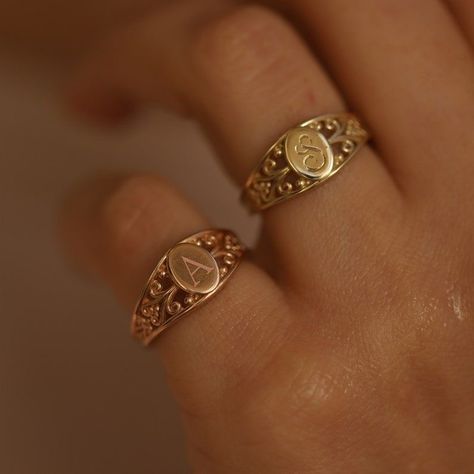 Vintage Statement Rings, Mexican Gold Rings, Big Gold Rings, Real Gold Rings, Ring With Name, Etsy Rings, Everyday Jewelry Gold, Vintage Gold Ring, 15 Rings