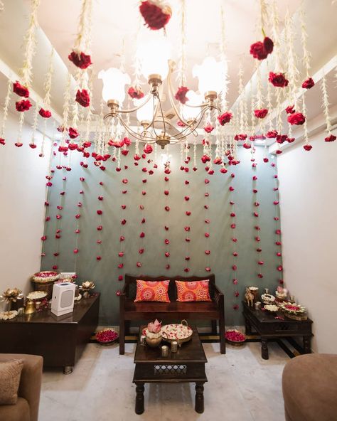 We are loving how event managers and decorators are taking up minimalistic decor challenge in difficult times  Minimal yet Elegant Roka ceremony decor by @reyndeccorbydhwani  Follow www.decorsutrablog.com for ideas about Indian Wedding decor  Email your original pictures to @decorsutrablog@gmail.com to get featured  #hinduwedding #wedmegood #weddingsutra #shaadisaga #shaadimagic #indianweddingblog #indianwedding #designerblouse #teluguwedding #weddingdecor #weddingbrigade #gorgeousbride #bridese Roka Ceremony Decoration At Home, Roka Ceremony Decoration, Engagement Indian, Home Engagement Photos, Roka Ceremony, Minimalistic Decor, Indian Wedding Decor, Home Wedding Decor, Telugu Wedding