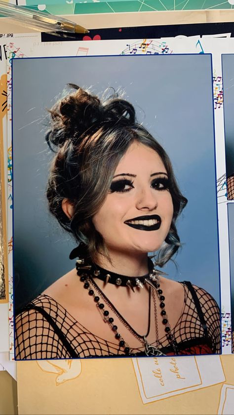 Photo Day Makeup School, Emo Yearbook Pictures, Goth Picture Day, Goth School Picture Day, Goth Yearbook Photo, Goth School Makeup, Goth Makeup School, Emo Graduation Pictures, School Picture Day Makeup