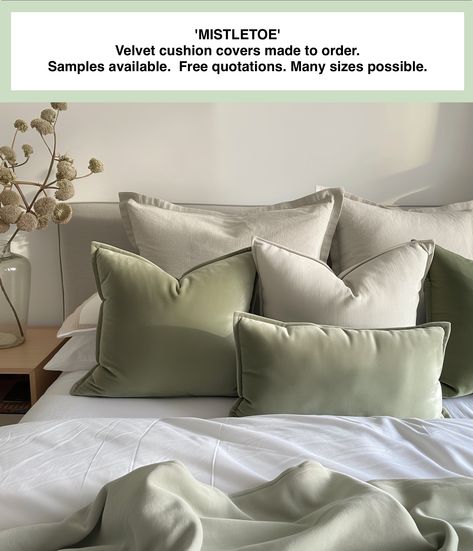 Green plush VELVET cushion cover. Scatter cushion, throw pillow, luxury cushion, bed sofa cushion, lumbar, pillow sham, plush pillowcase. Luxury Bedspreads, Cushion Bed, Cushion Sofa, Green Cushions, Luxury Cushions, Bed Pillow, Sofa Cushion, Velvet Cushions, Bed Sofa