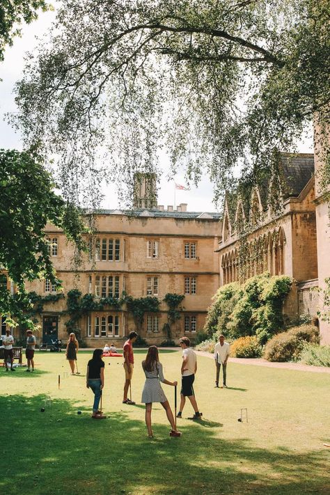 Exeter College - 10 Most Beautiful Colleges at Oxford University According to a Student Exeter College, Boarding School Aesthetic, Oxford Student, Le Rosey, Oxford College, Light Academia Aesthetic, College Aesthetic, Dream College, Dream School