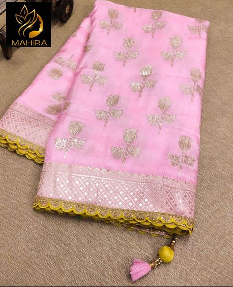 Banarasi Pattu Sarees, Simple Sarees, Saree Blouse Patterns, Back Neck Designs, Saree Designs Party Wear, Indian Dresses Traditional, Saree Design, Designer Saree Blouse Patterns, Saree Blouse Designs Latest