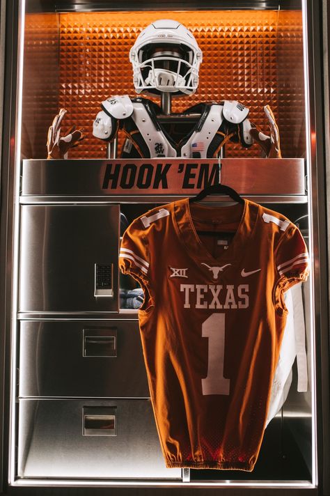 Texas Longhorns Wallpaper, Wall Timeline, Hookem Horns, Longhorn Football, Sport Room, College Football Uniforms, Texas Longhorns Logo, Ut Football, Collage Football