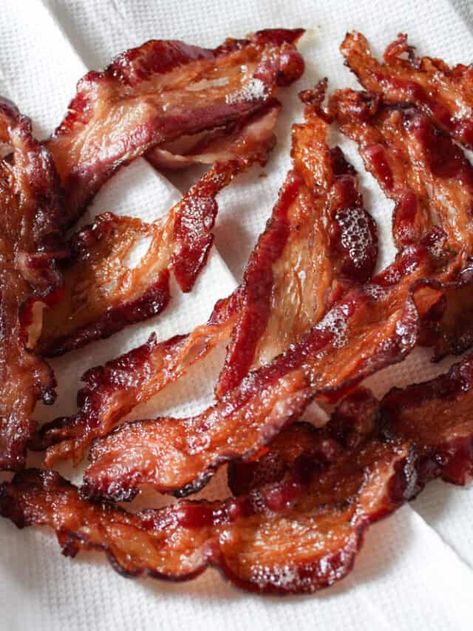 Best Way To Cook Bacon, Midwest Kitchen, Oven Baked Bacon, Bacon Eggs Breakfast, Crispy Beef, Bacon In The Oven, How To Make Bacon, Pork Bacon, Beef Bacon