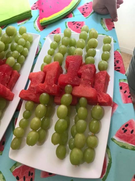 Watermelon Birthday Party Theme, 1st Birthday Foods, One In A Melon Birthday, Fruit Birthday Party, Watermelon Theme, Watermelon Birthday Parties, 1st Birthday Party For Girls, Fruit Birthday, Watermelon Party