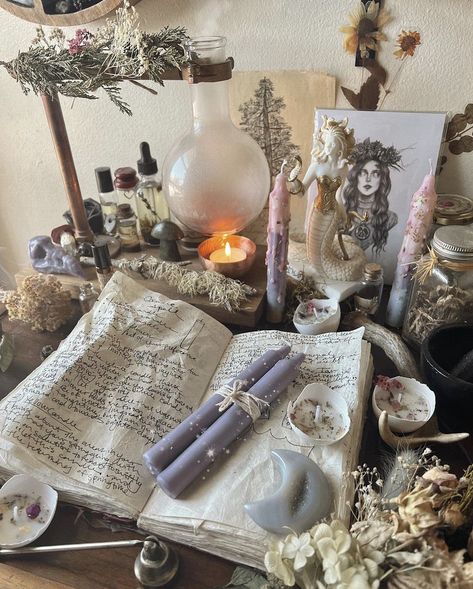 Litha Ritual, Witchcraft Altar, Witch Core, Witch Spirituality, Witches Altar, Baby Witch, Magic Aesthetic, Sea Witch, Season Of The Witch