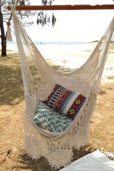 Diy Hanging Chair, Crochet Hammock, Macrame Hammock, Diy Hammock, Backyard Hammock, Outdoor Hammock, Backyard Diy Projects, Bohol, Magical Moments