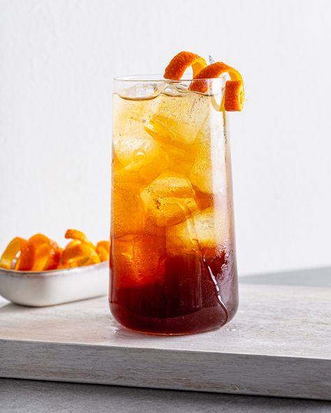 Coffee Tonic, Orange Simple Syrup, Cold Brew Coffee Recipe, Cold Brew Coffee Concentrate, Orange Coffee, Refreshing Drinks Recipes, Coffee Menu, Coffee Cocktails, Jus D'orange