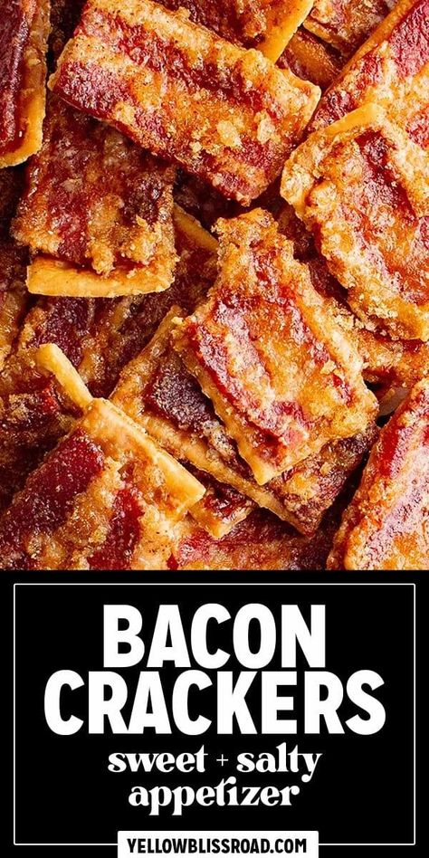 Candied Bacon Crackers, Bacon Crackers, Sweet Bacon, Bacon Cracker, Crackers Appetizers, Club Crackers, Bacon Appetizers, Appetizers Easy Finger Food, Best Appetizer Recipes