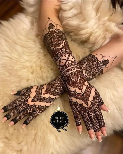 Easy Full Hand Henna Designs, Mehendi For Dulhan, Wedding Henna Designs Full Hand, Back Mehendi Designs Simple, Simple Bridal Henna Designs, Arabic Henna Designs Back Hand, Back Hand Design Mehndi, Bridal Mehendi Back Hand, Designer Mehendi Designs