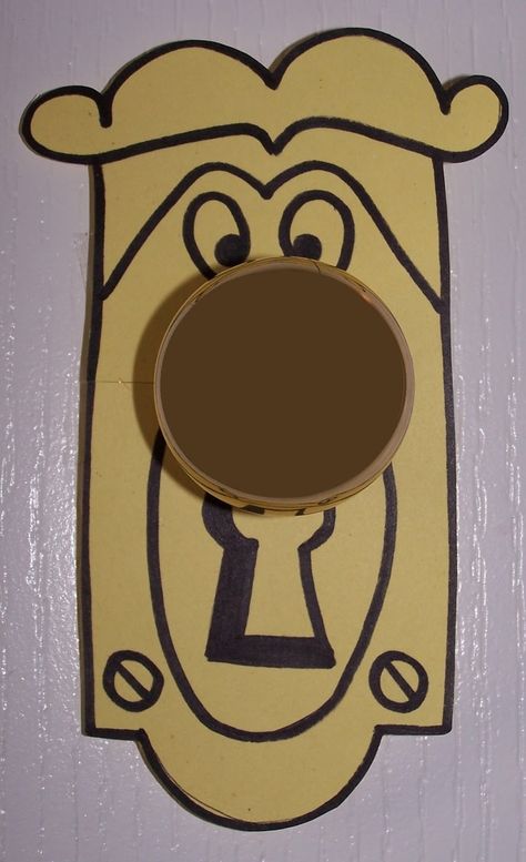 Alice in wonderland doorknob Alice And Wonderland Door, Alice In Wonderland Doorknob, Alice In Wonderland Quilt, Alice And Wonderland, Classic Doors, Glass Door Knobs, Alice In Wonderland Party, Mad Hatter Tea, Mad Hatter Tea Party