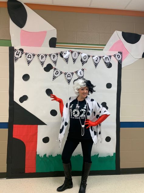 101 Dalmation Trunk Or Treat, 101 Dalmatians Decorations, 102 Days Of Second Grade, 102nd Day Of Second Grade, 101 Days Of School Ideas Dalmation, Character Day Ideas, Disney Themed Classroom, Month Ideas, Book Character Day