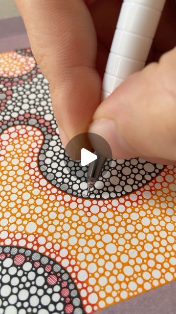 Drawings With Circles, Things To Draw And Color, Dot Art Drawing, Circle Drawing Ideas, Zentangle Circles, Tangle Drawing, Drawing Sketch Ideas, Circle Drawings, Drawing Circles