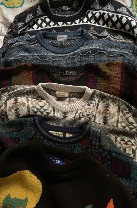 sweater collection Mode Hippie, Estilo Indie, Grandpa Sweater, Estilo Hippie, Stil Inspiration, Mein Style, Swaggy Outfits, Mode Inspo, Mode Vintage