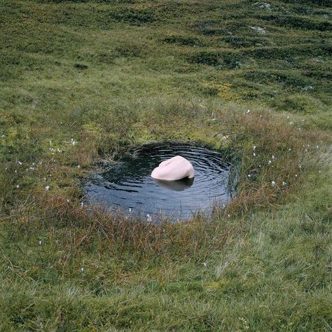 Nina Röder's Existential Photography Captures Bodies In The Wild - IGNANT Nature People, Cider House, Body Of Water, Stay Weird, Naha, Foto Inspiration, Land Art, Natural Environment, Photography Inspo