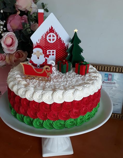 arquivo de corte papai noel topo no Elo7 | Ateliê CB - Artes Gráficas (135A745) Christmas Themed Cake, Buttercream Cake Designs, Christmas Pie, Christmas Cake Designs, Christmas Cake Topper, Christmas Cake Decorations, Xmas Cake, Christmas Tree Cake, Easy Cake Decorating