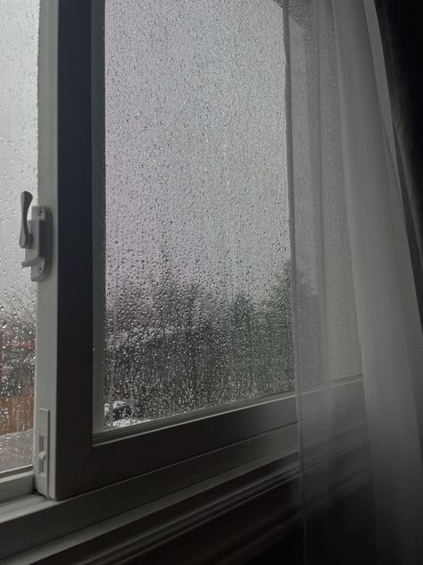 Rain And Snow Aesthetic, Raining View From Window, Rain Through The Window, Rainy Day Window Aesthetic, Rainy Winter Aesthetic, Rain On Window Aesthetic, Snow Outside Window, Rain Out The Window, Window Rain Aesthetic