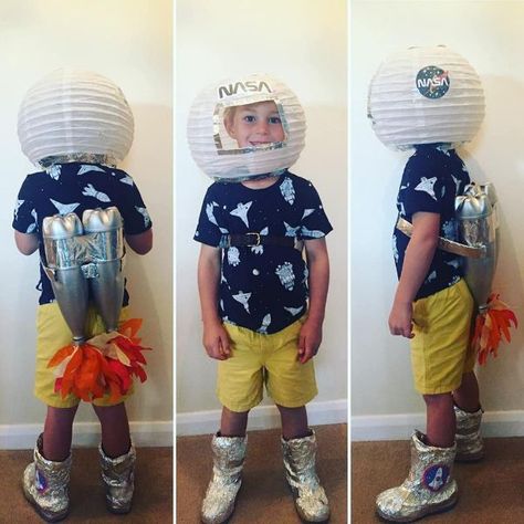 Homemade Costume Ideas for Kids Outer Space Costume, Space Preschool, Space Crafts For Kids, Space Costumes, Astronaut Costume, Astronaut Party, Sistem Solar, Outer Space Theme, Outer Space Party